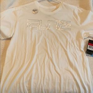 Men’s white Nike Elite t shirt.